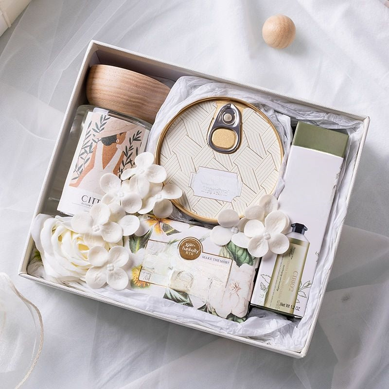 Aromatherapy Gift Box Set with Scented Candles